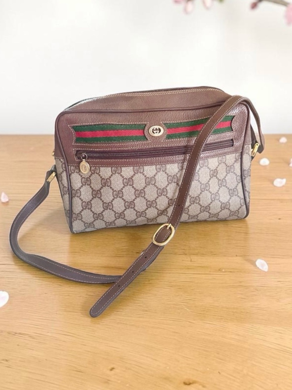 Gucci Monogram GG bag